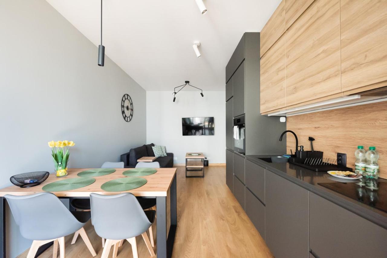 Wola Skwer Happy Apartment Varsó Kültér fotó